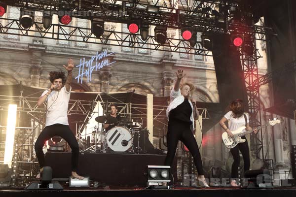 HYPHEN HYPHEN - 2016-07-22 - PARIS - Parvis de l'Hotel de Ville - Romain Adamo - Samanta Cotta - Laura Christin - Zaccharie Schütte